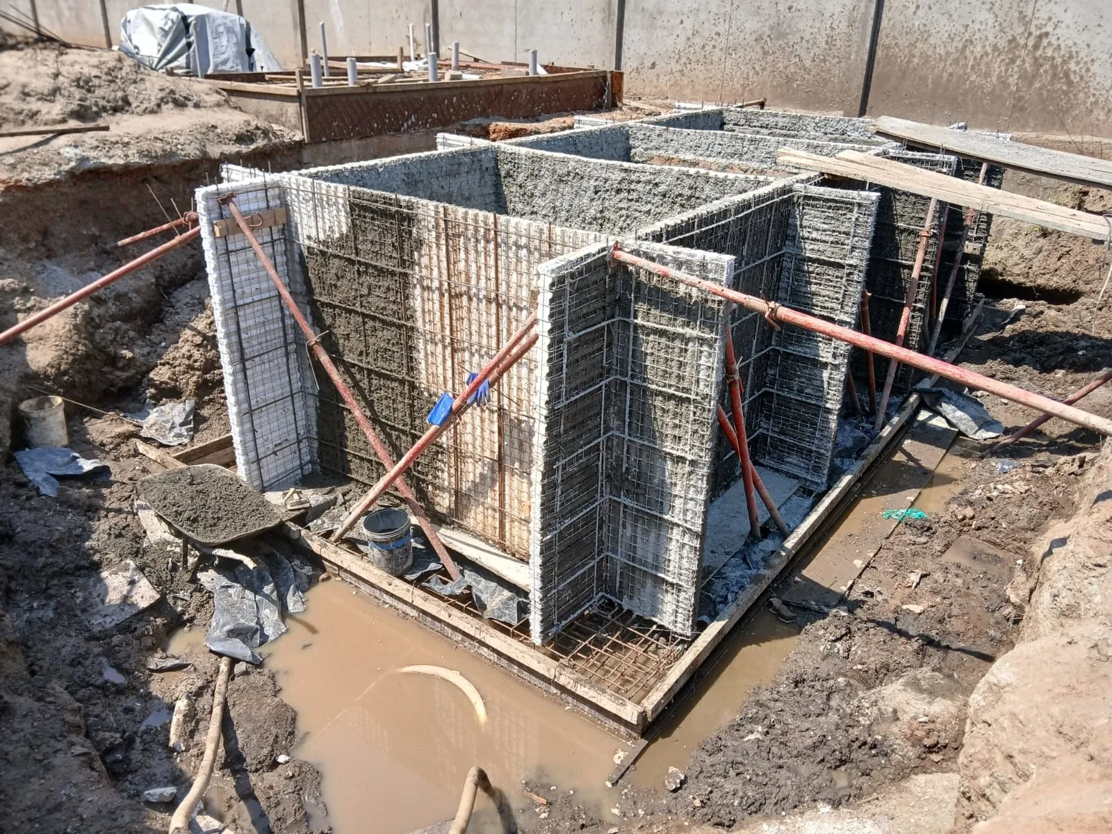SPECO EPS panels used as permanent formwork for a below-grade septic tank
